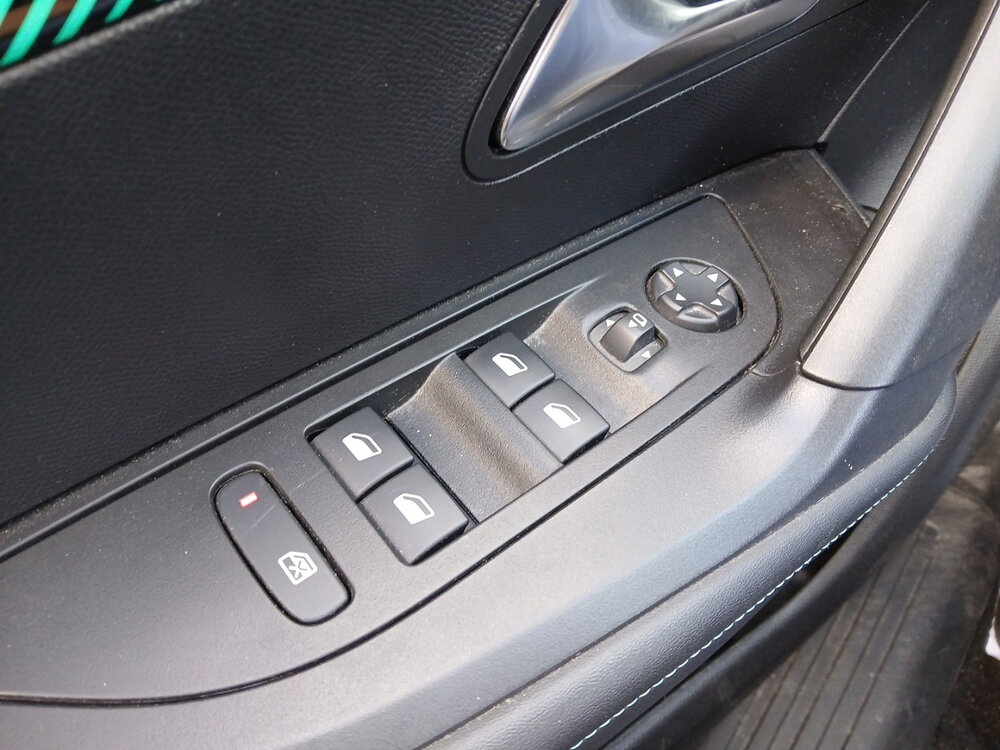 Occasion PEUGEOT 2008 2008 Electrique 136 ch - Allure Pack
