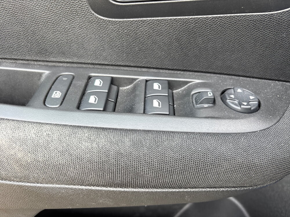 Occasion PEUGEOT 208 208 PureTech 100 S&S BVM6 - Active