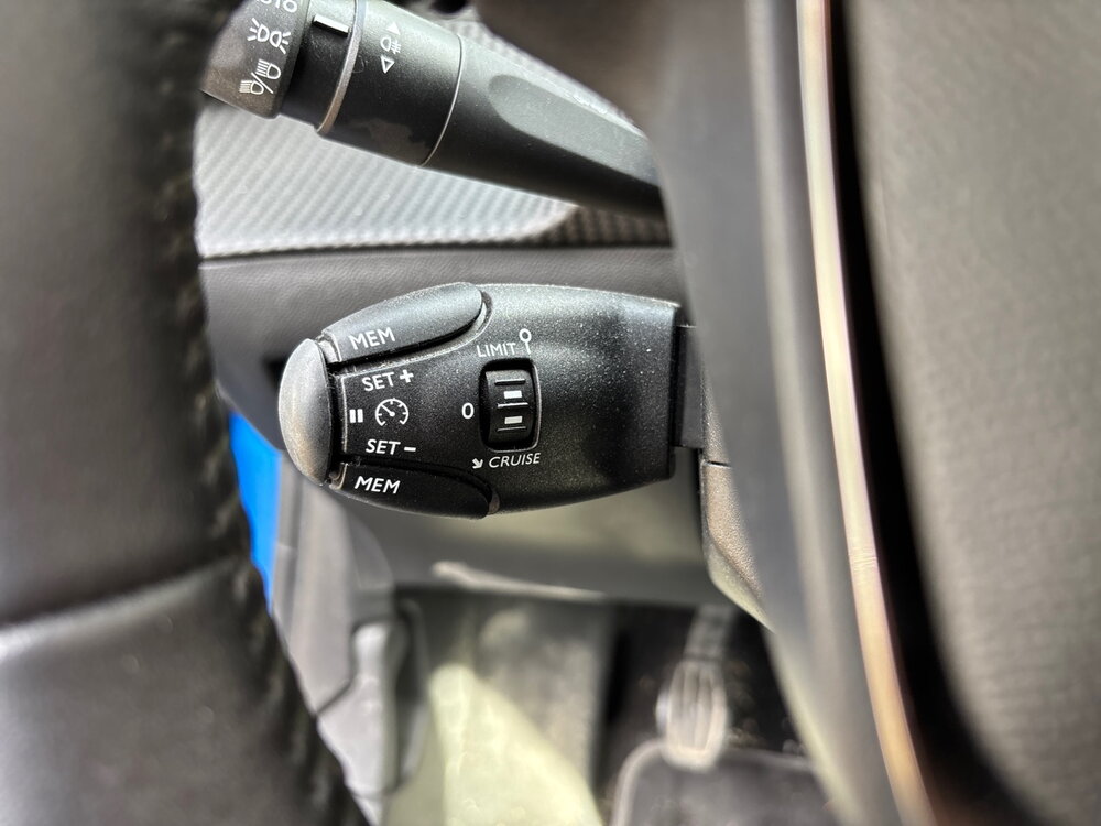 Occasion PEUGEOT 208 208 PureTech 100 S&S BVM6 - Active