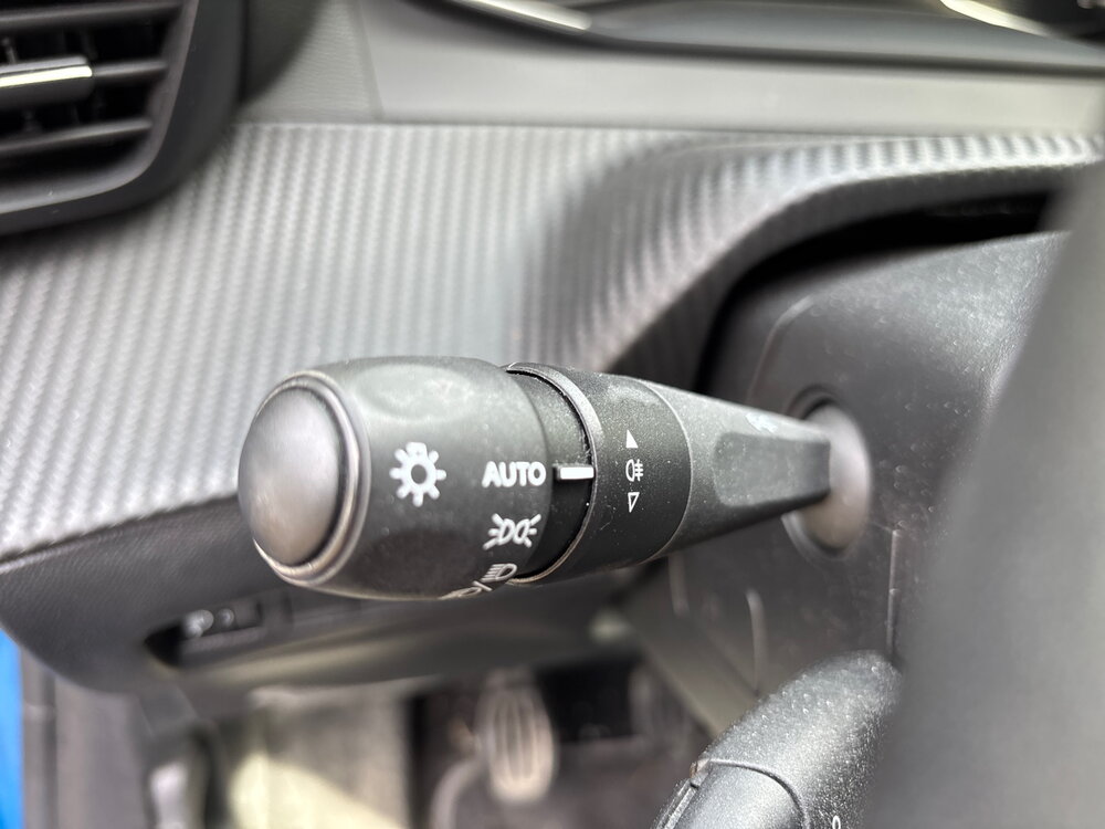 Occasion PEUGEOT 208 208 PureTech 100 S&S BVM6 - Active