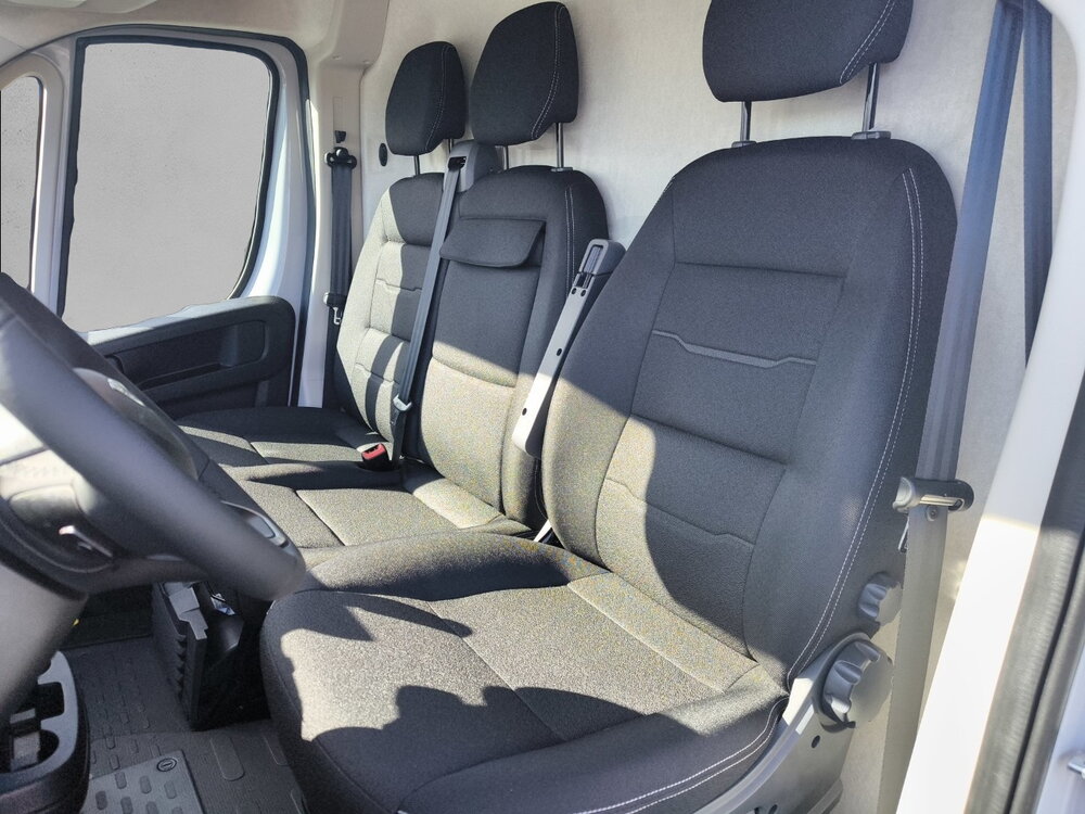 Occasion PEUGEOT Boxer BOXER FGN DIESEL 140 CH L2H2 3.3 T MANUELLE - ACTIVE