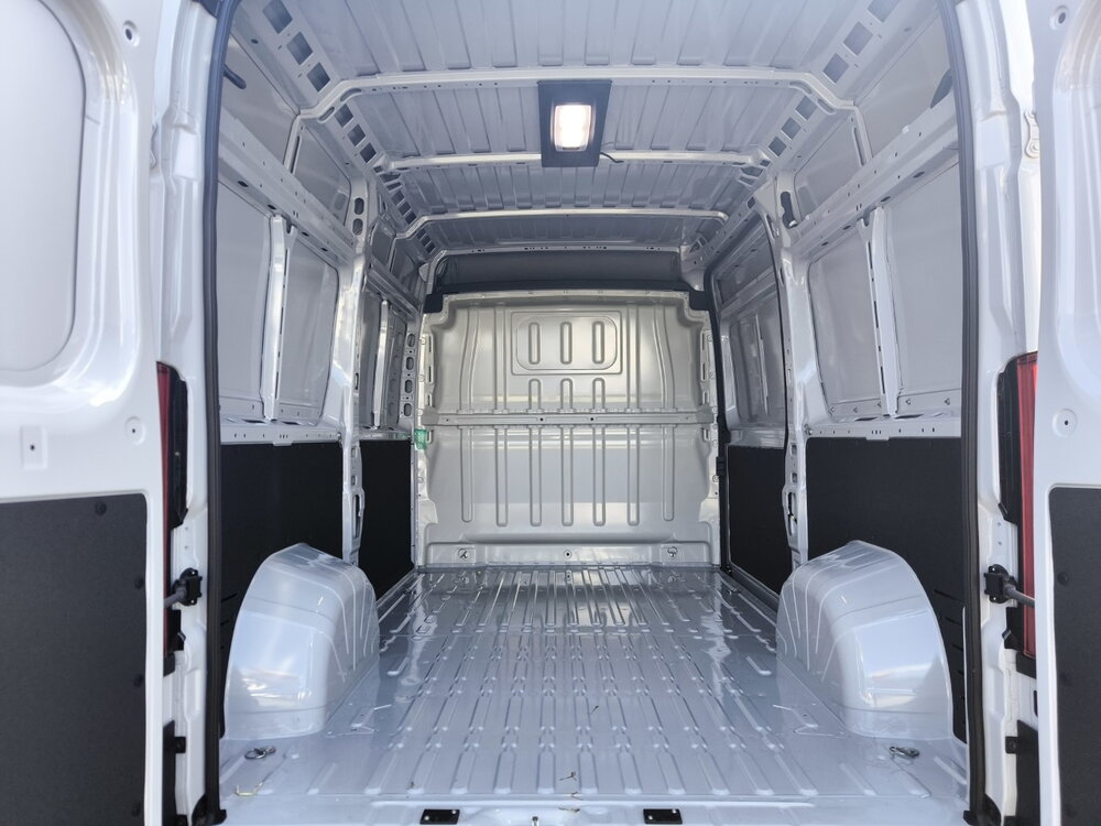 Occasion PEUGEOT Boxer BOXER FGN DIESEL 140 CH L2H2 3.3 T MANUELLE - ACTIVE