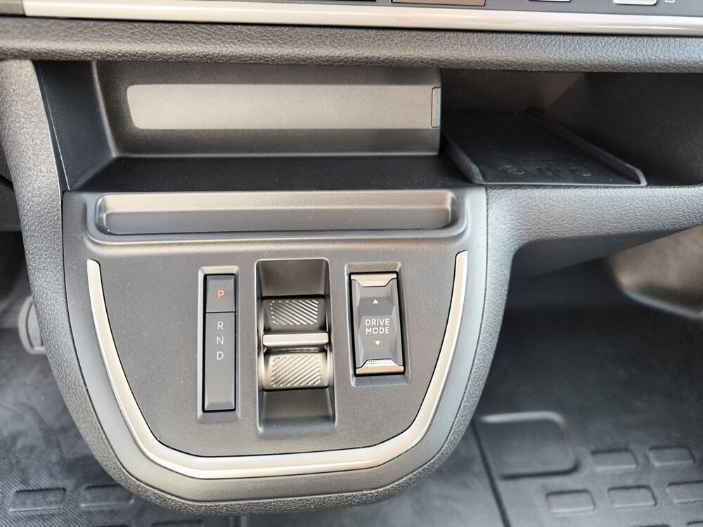 Occasion PEUGEOT Expert EXPERT CA FIXE M DIESEL 150 CH AUTOMATIQUE