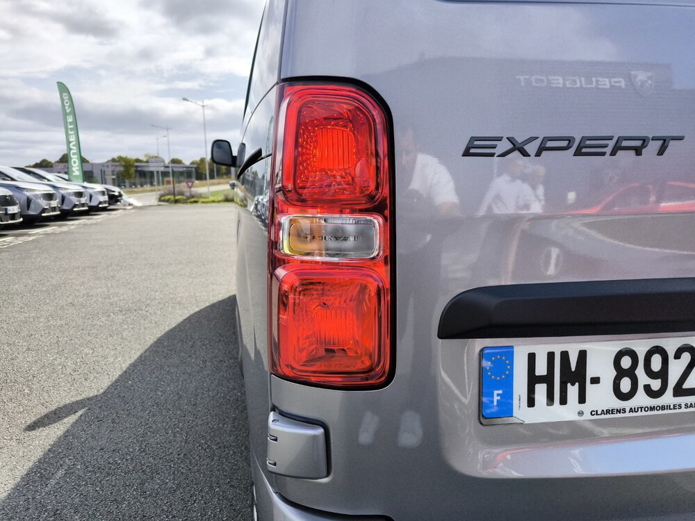 Occasion PEUGEOT Expert EXPERT CA FIXE M DIESEL 150 CH AUTOMATIQUE