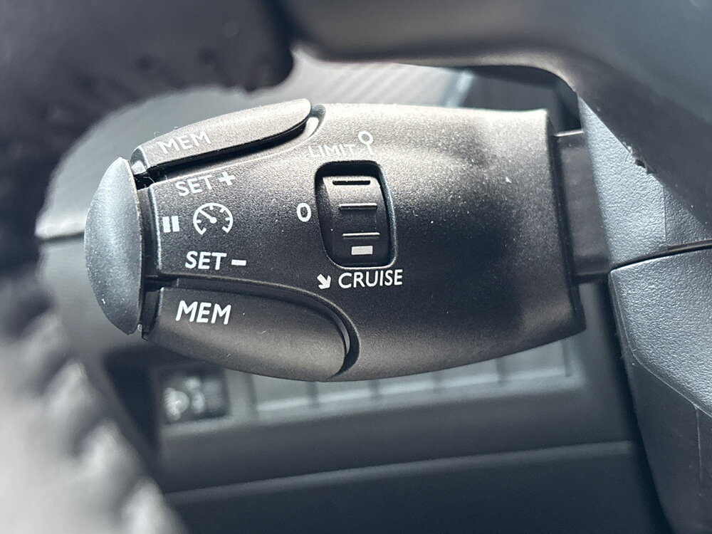 Occasion PEUGEOT 208 208 Hybrid 110 ch e-DCS6 - Edition