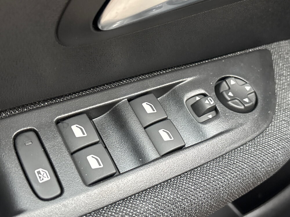 Occasion PEUGEOT 208 208 Hybrid 110 ch e-DCS6 - Edition