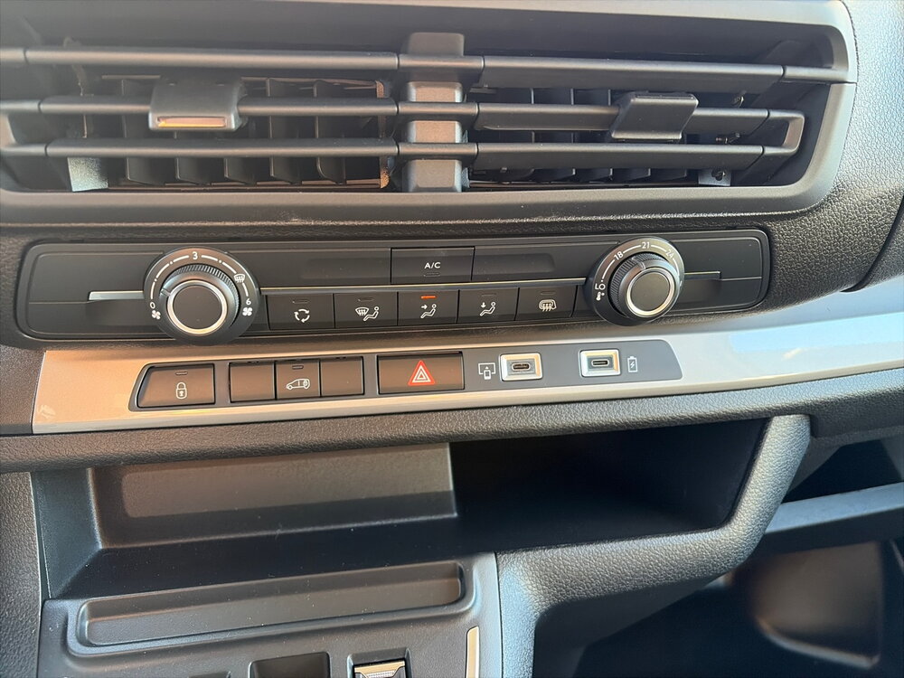 Occasion PEUGEOT Expert E-EXPERT FGN M 136 CH 75 KWH