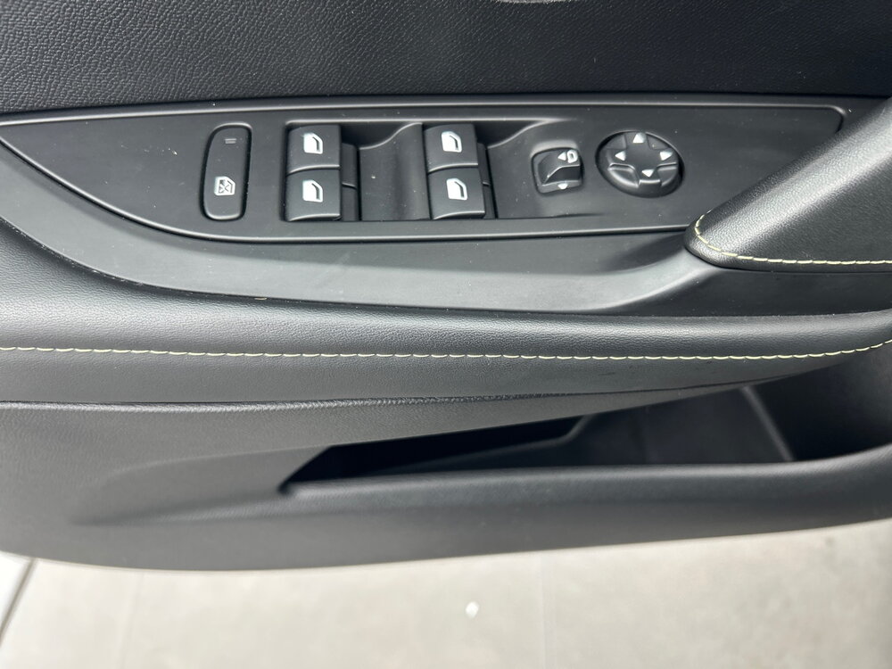 Occasion PEUGEOT 208 208 Electrique 50 kWh 136ch - GT