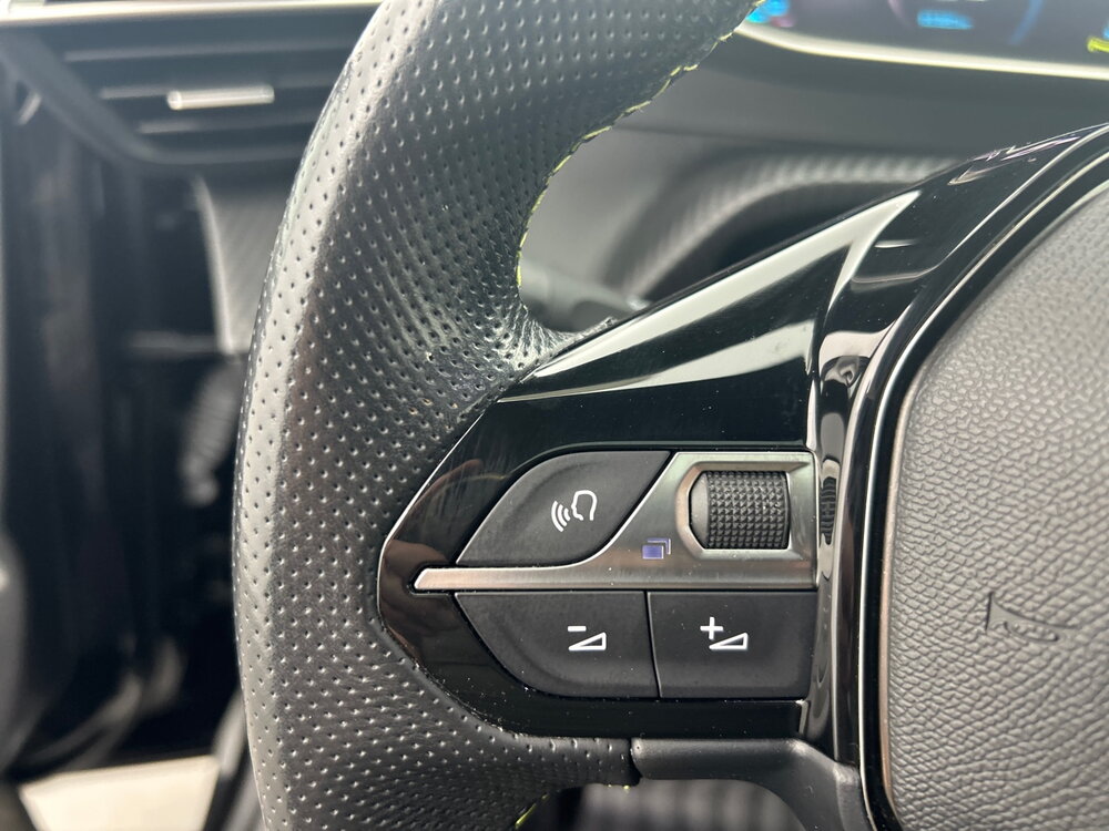 Occasion PEUGEOT 208 208 Electrique 50 kWh 136ch - GT
