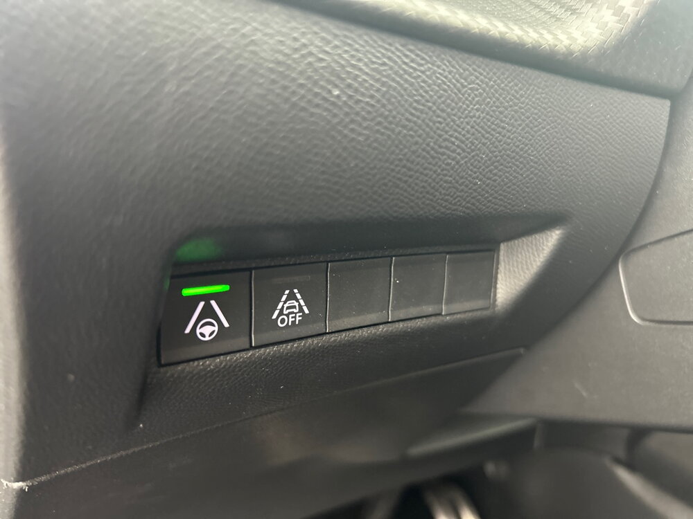 Occasion PEUGEOT 208 208 Electrique 50 kWh 136ch - GT