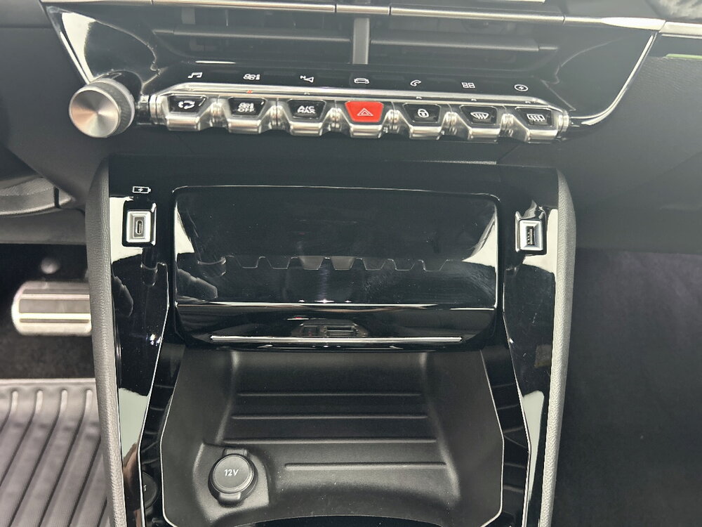 Occasion PEUGEOT 208 208 Electrique 50 kWh 136ch - GT