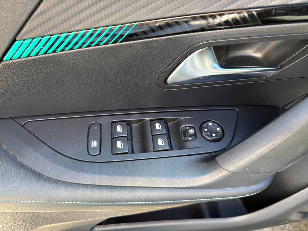 Occasion PEUGEOT 2008 2008 PureTech 100 S&S BVM6 - Allure