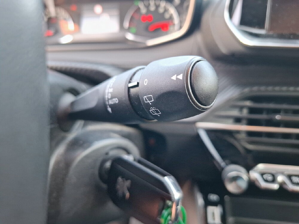 Occasion PEUGEOT 2008 2008 PureTech 100 S&S BVM6 - Style