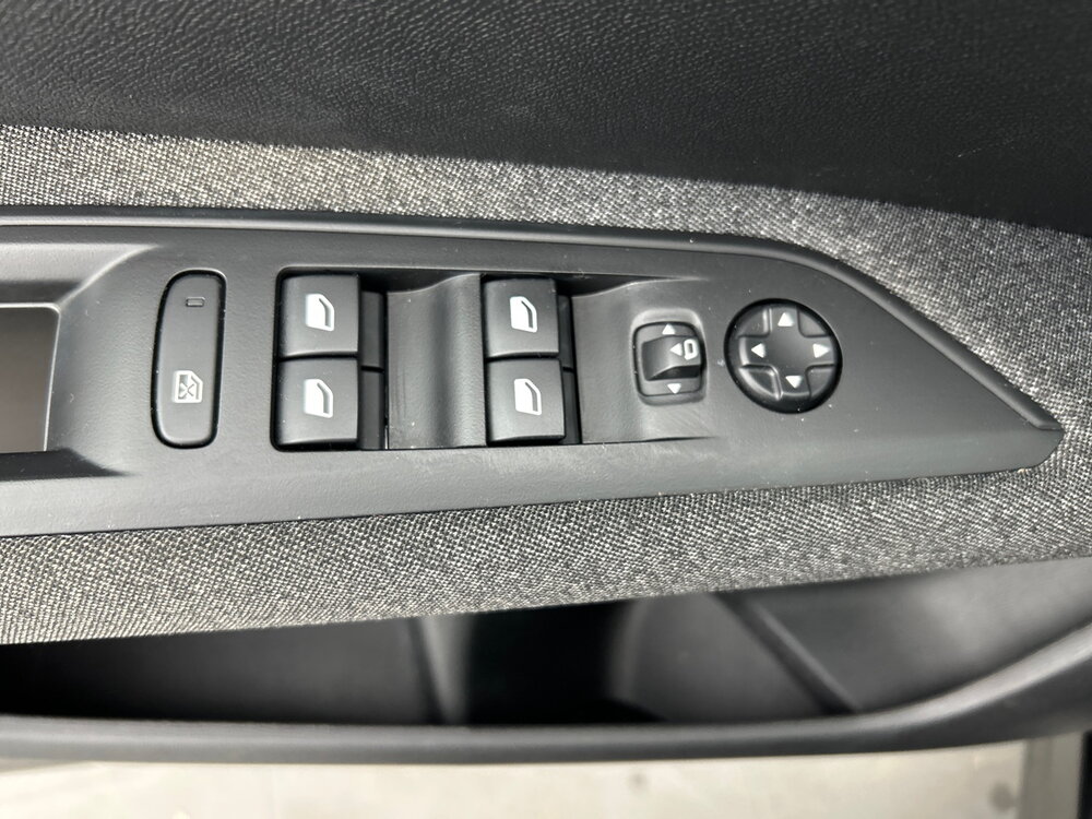 Occasion PEUGEOT 3008 3008 Hybrid 136 e-DCS6 - Active Pack