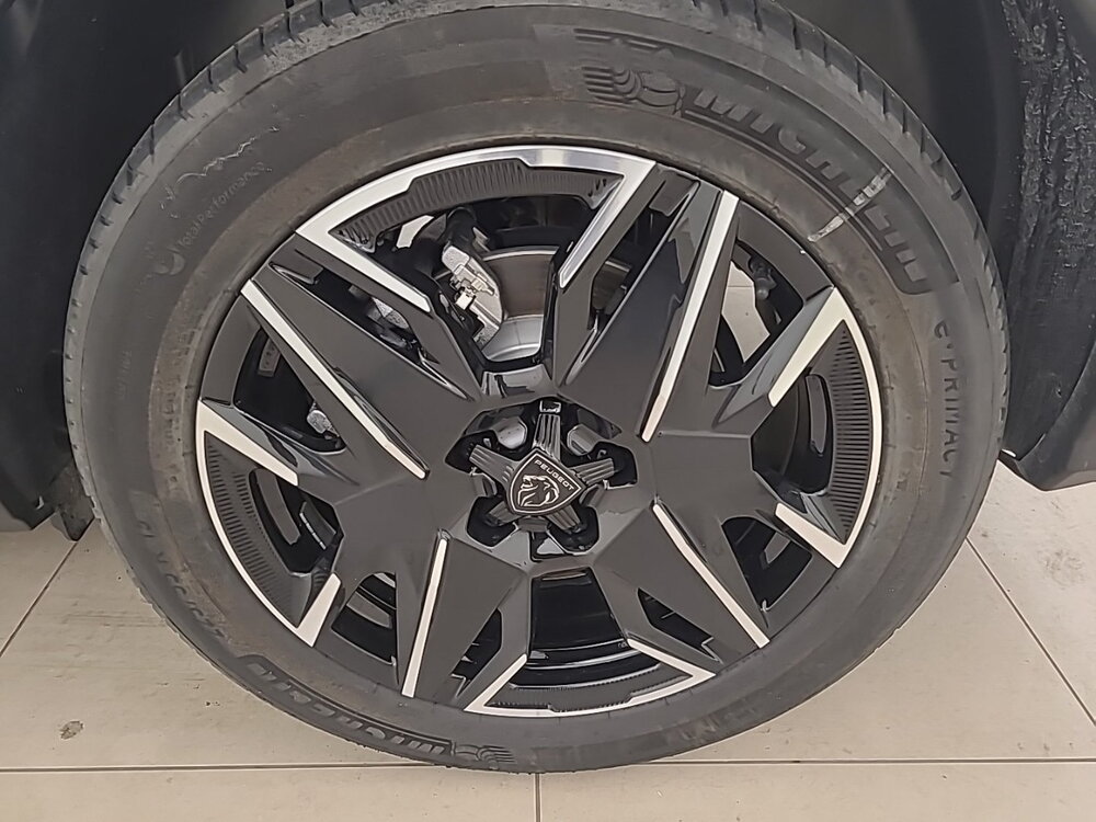 Occasion PEUGEOT 5008 5008 Hybrid 145 ch e-DCS6 - Allure