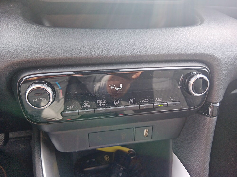 Occasion TOYOTA Yaris Yaris Hybride 116h - Design