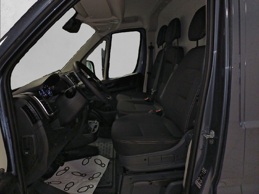 Occasion PEUGEOT Boxer BOXER FGN TOLE 3.5 T D L2H2 140 CH AUT.