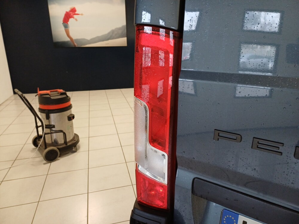 Occasion PEUGEOT Boxer BOXER FGN TOLE 3.5 T D L2H2 140 CH AUT.