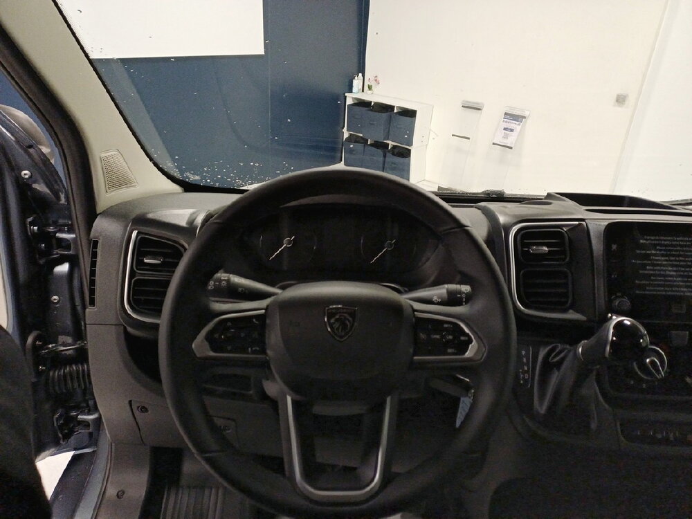 Occasion PEUGEOT Boxer BOXER FGN TOLE 3.5 T D L2H2 140 CH AUT.