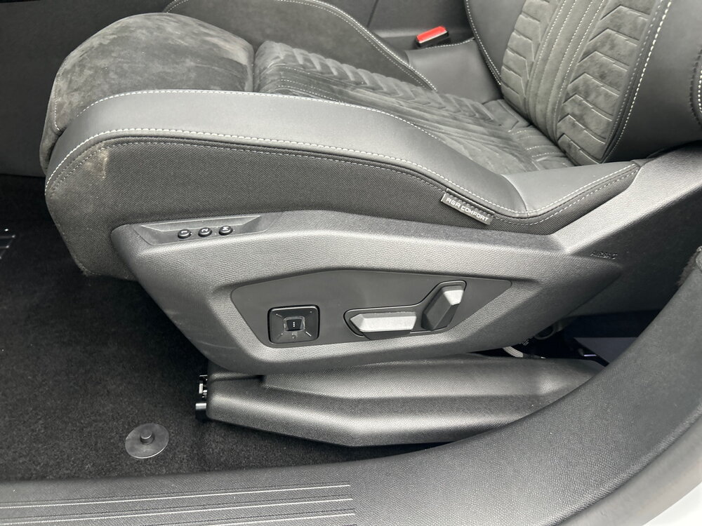 Occasion PEUGEOT 3008 3008 Electrique 210 ch 73 kWh - GT