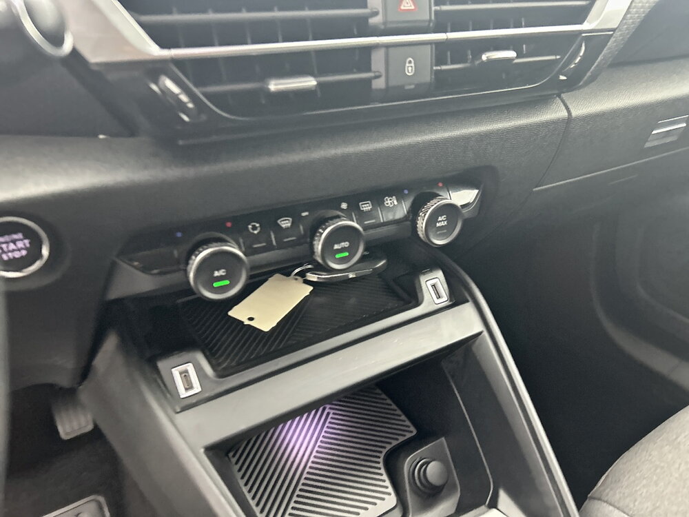 Occasion CITROEN C4 e-C4 136 ch Automatique - Shine