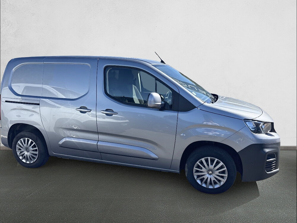 Occasion PEUGEOT Partner PARTNER FOURGON STANDARD 650 KG BLUEHDI 100 S&S BVM5 - PREMIUM