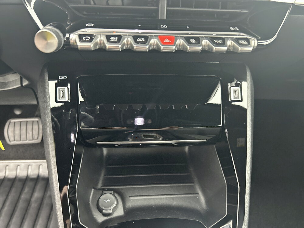 Occasion PEUGEOT 2008 2008 Hybrid 145 e-DCS6 - ENVY