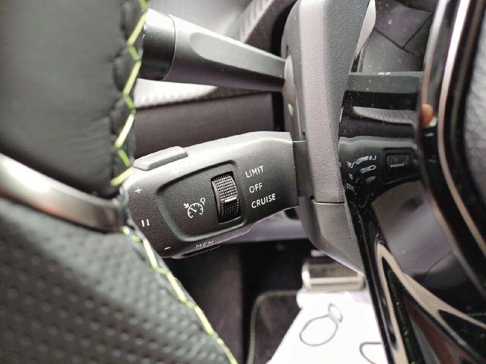 Occasion PEUGEOT 2008 2008 Hybrid 145 ch e-DCS6 - GT Exclusive