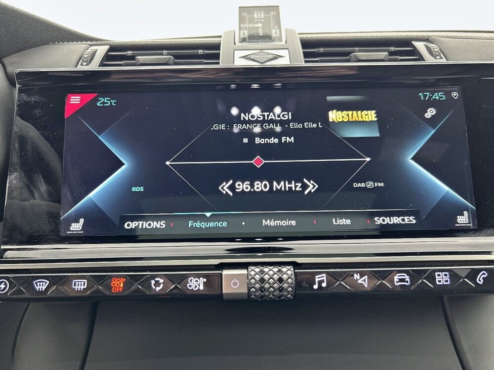 Occasion DS DS 7 Crossback DS7 Crossback Hybride E-Tense 300 EAT8 4x4 - Louvre