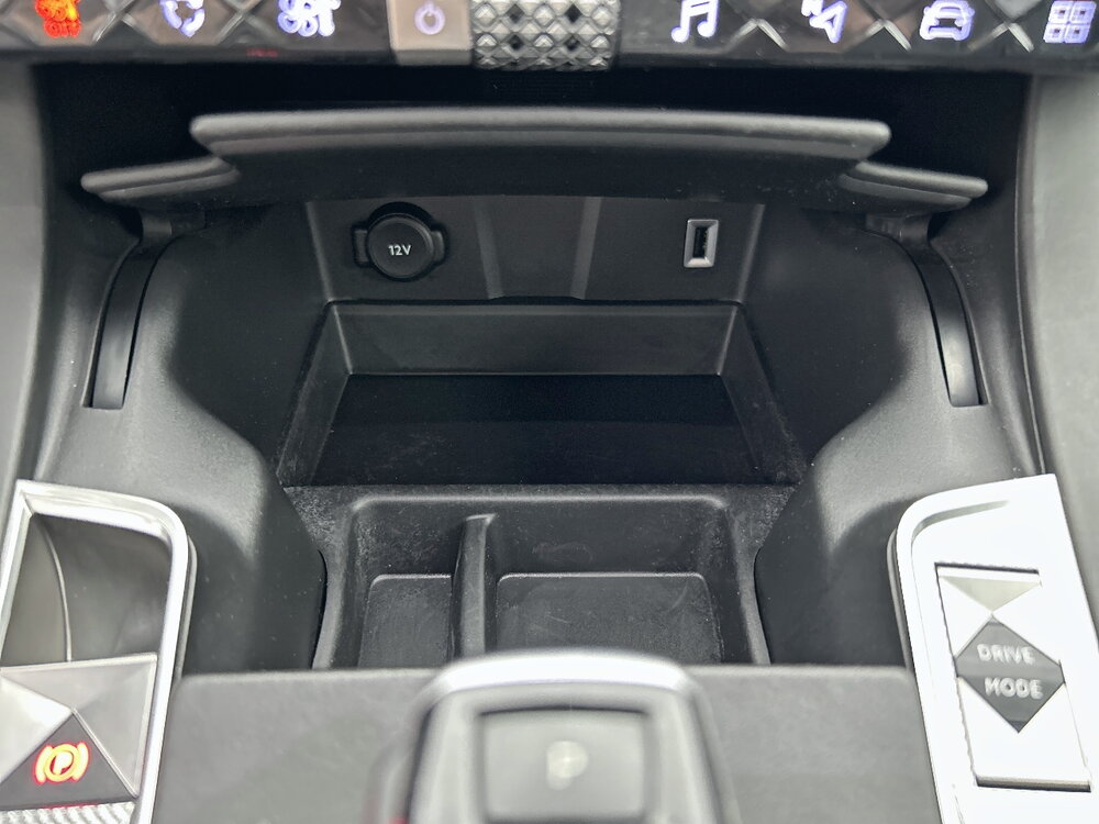 Occasion DS DS 7 Crossback DS7 Crossback Hybride E-Tense 300 EAT8 4x4 - Louvre