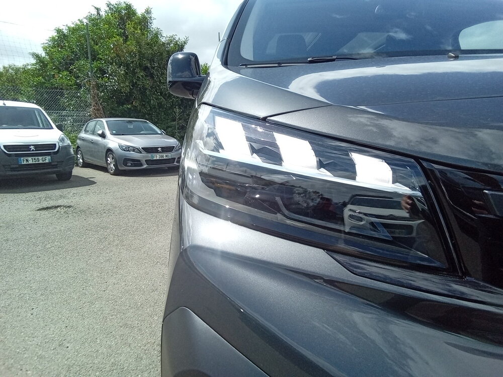 Occasion PEUGEOT Traveller Traveller M Diesel 180 ch Automatique - Business Pack
