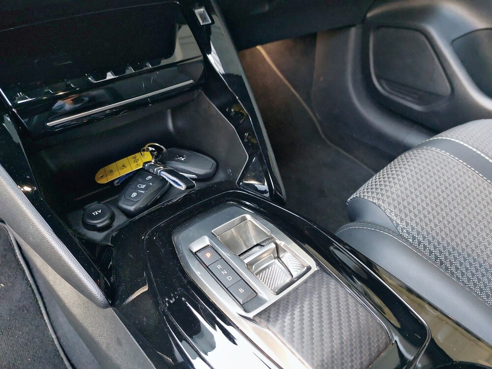 Occasion PEUGEOT 208 208 Electrique 50 kWh 136ch - GT
