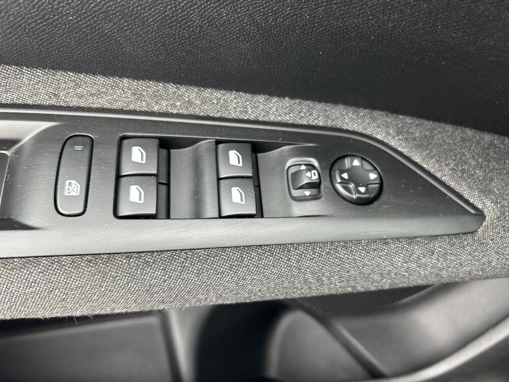Occasion PEUGEOT 3008 3008 Hybrid 136 e-DCS6 - Active Pack
