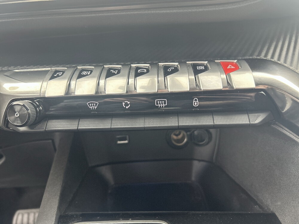 Occasion PEUGEOT 3008 3008 Hybrid 136 e-DCS6 - Active Pack