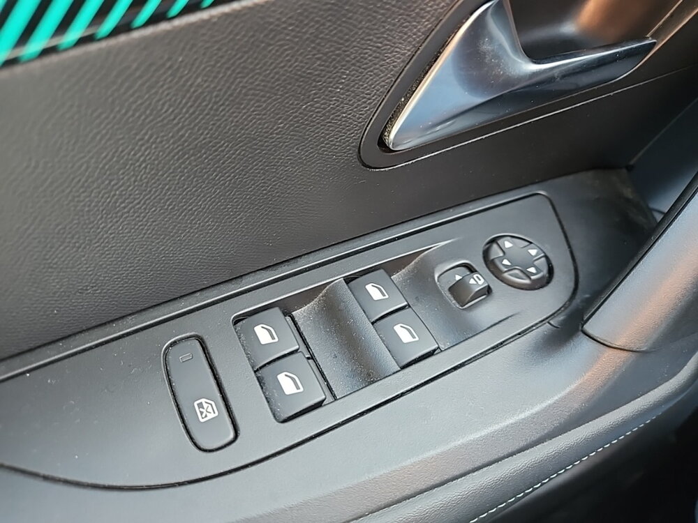 Occasion PEUGEOT 2008 2008 Electrique 136 ch - Allure Pack