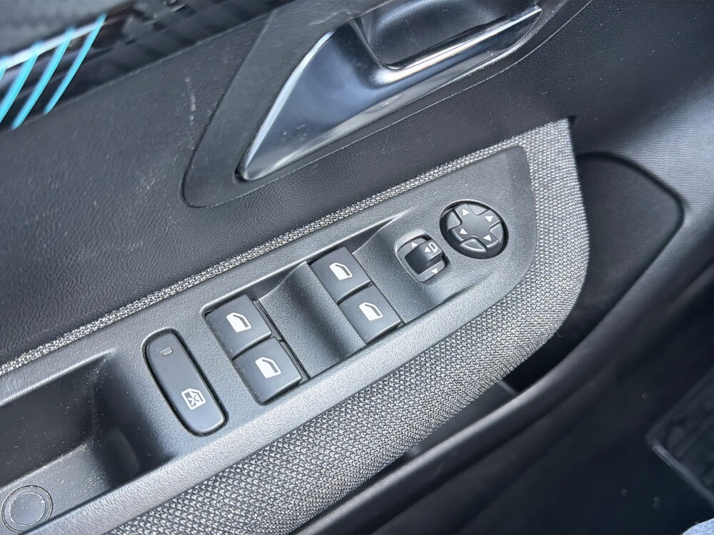Occasion PEUGEOT 208 208 PureTech 100 S&S BVM6 - Style