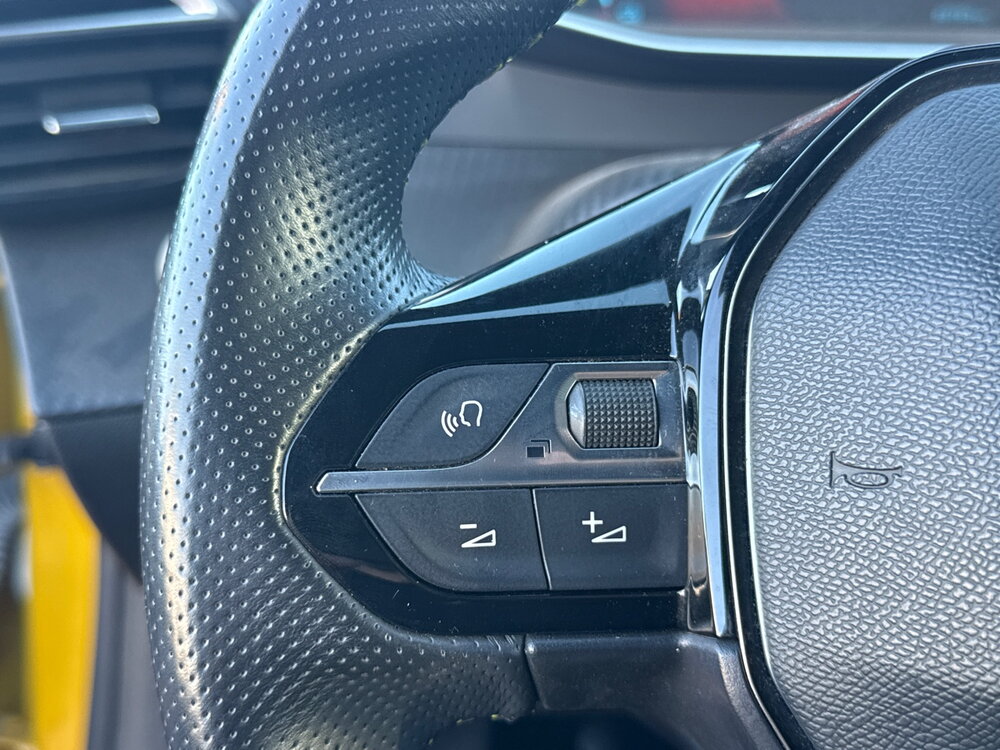 Occasion PEUGEOT 208 208 Electrique 50 kWh 136ch - GT Pack