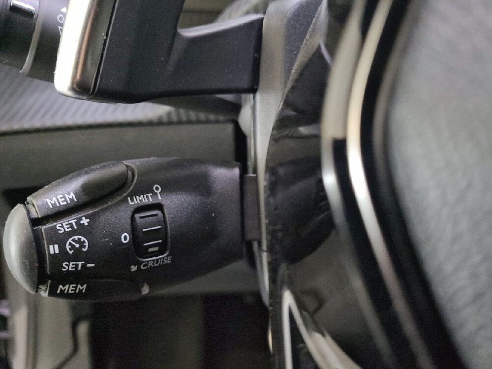 Occasion PEUGEOT 208 208 Hybrid 136 e-DCS6 - GT