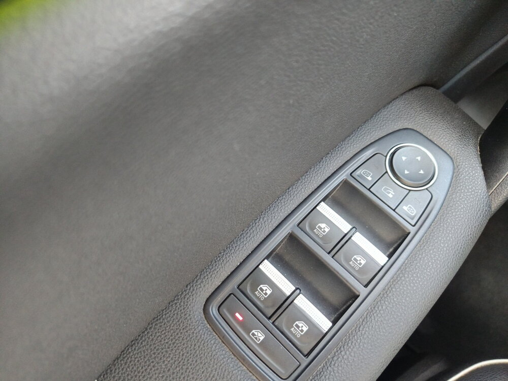 Occasion RENAULT Captur Captur TCe 100 - Intens