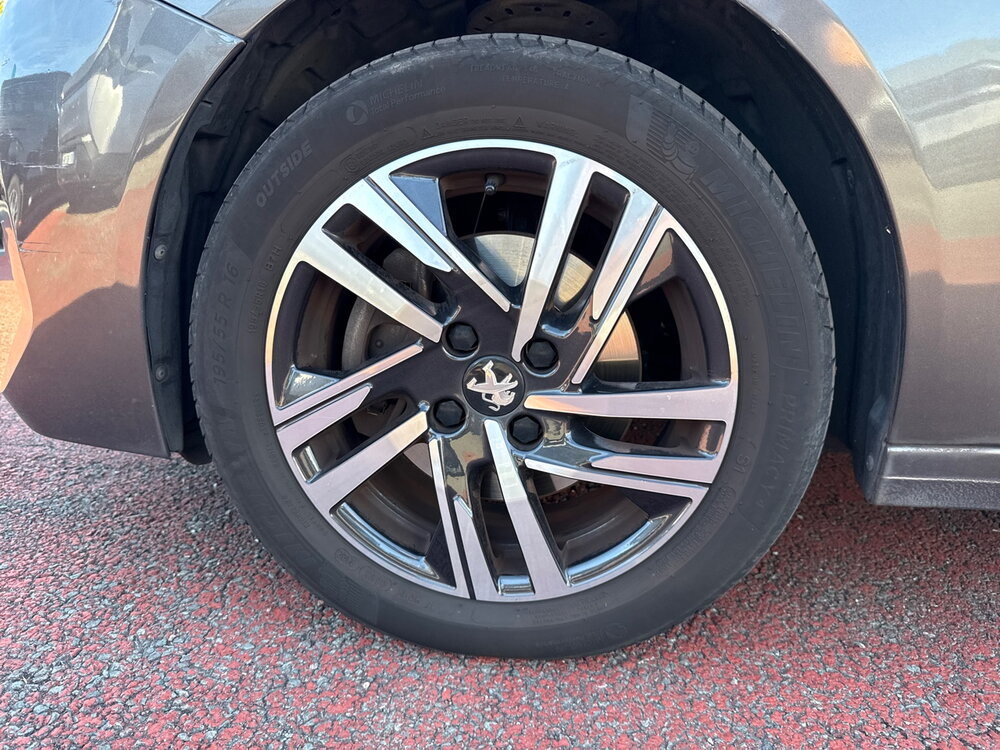 Occasion PEUGEOT 208 208 PureTech 130 S&S EAT8 - Allure Pack