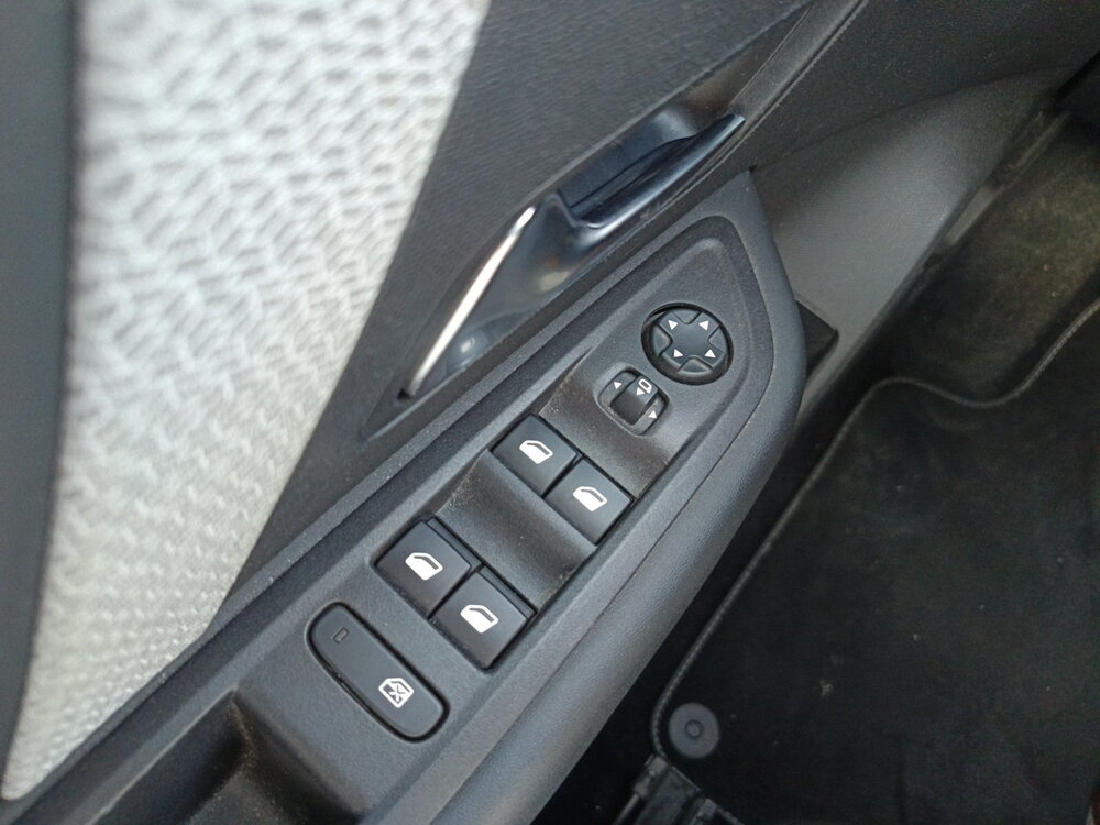 Occasion CITROEN C4 C4 PureTech 130 S&S EAT8 - Shine Pack
