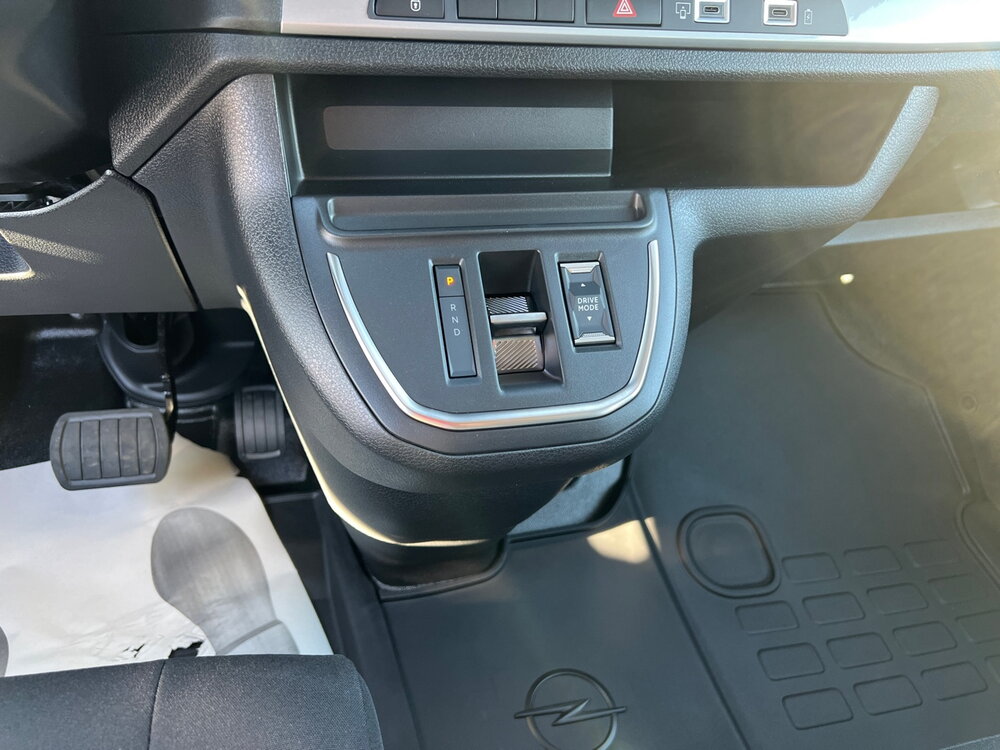 Occasion OPEL Vivaro Vivaro Combi XL Diesel 180 ch Automatique