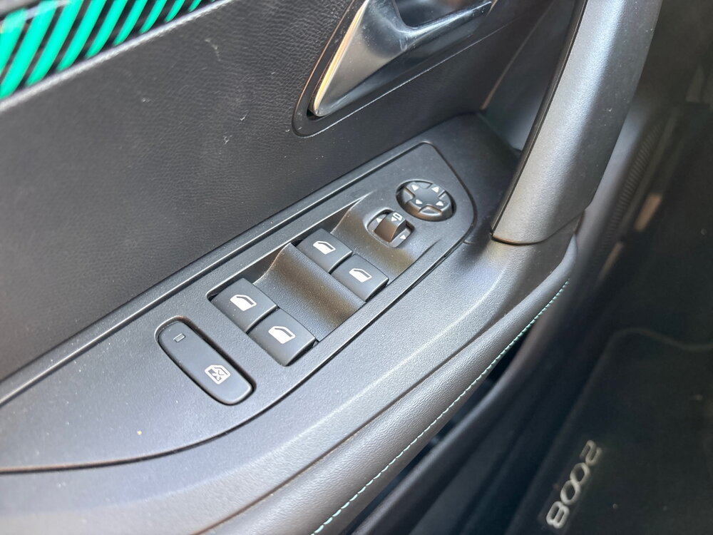 Occasion PEUGEOT 2008 2008 PureTech 100 S&S BVM6 - Allure