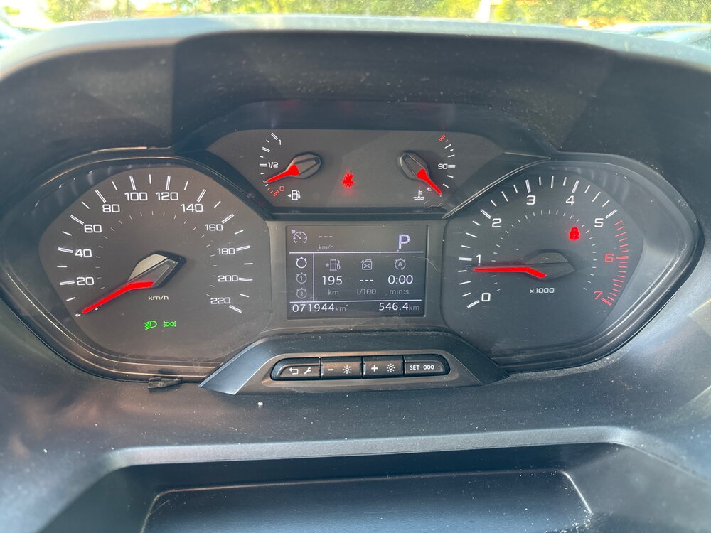 Occasion PEUGEOT Partner PARTNER FOURGON STANDARD 650 KG BLUEHDI 130 S&S EAT8 - ASPHALT