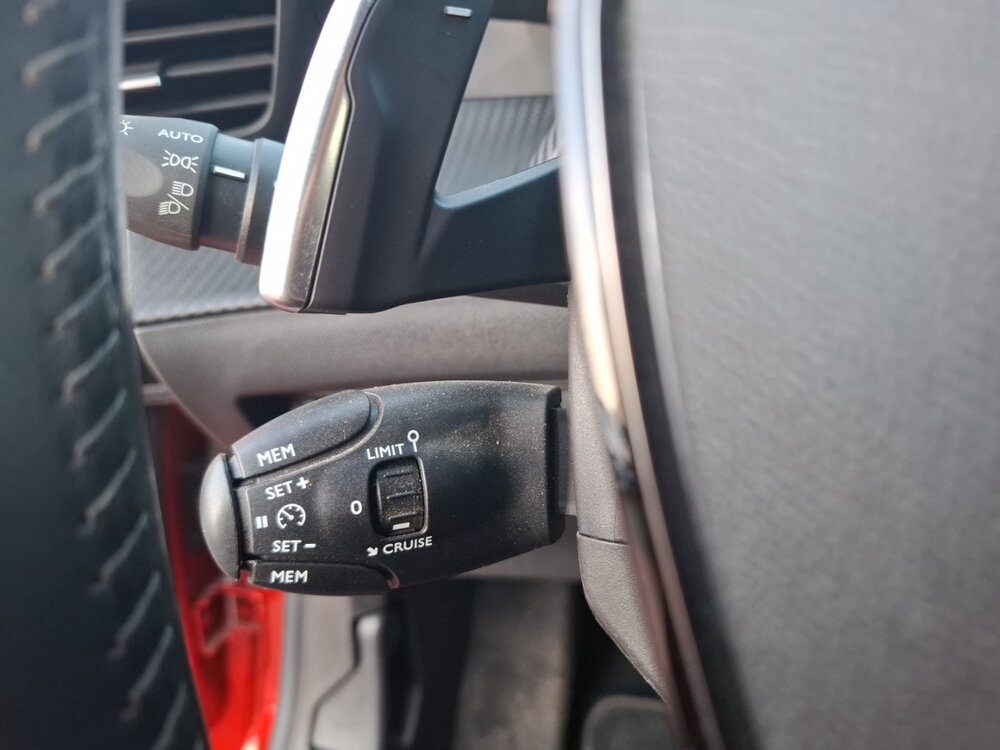Occasion PEUGEOT 208 208 PureTech 100 S&S EAT8 - Allure Pack