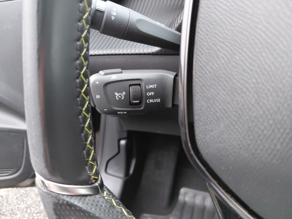 Occasion PEUGEOT 208 208 Electrique 50 kWh 136ch - GT Pack