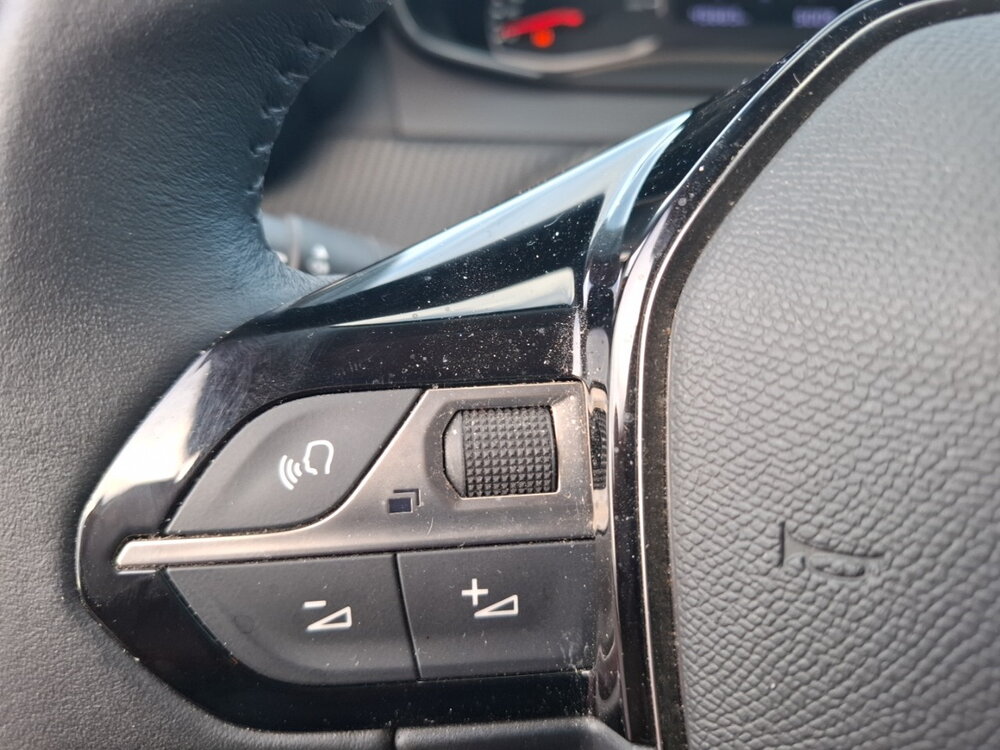 Occasion PEUGEOT 2008 2008 PureTech 100 S&S BVM6 - Active