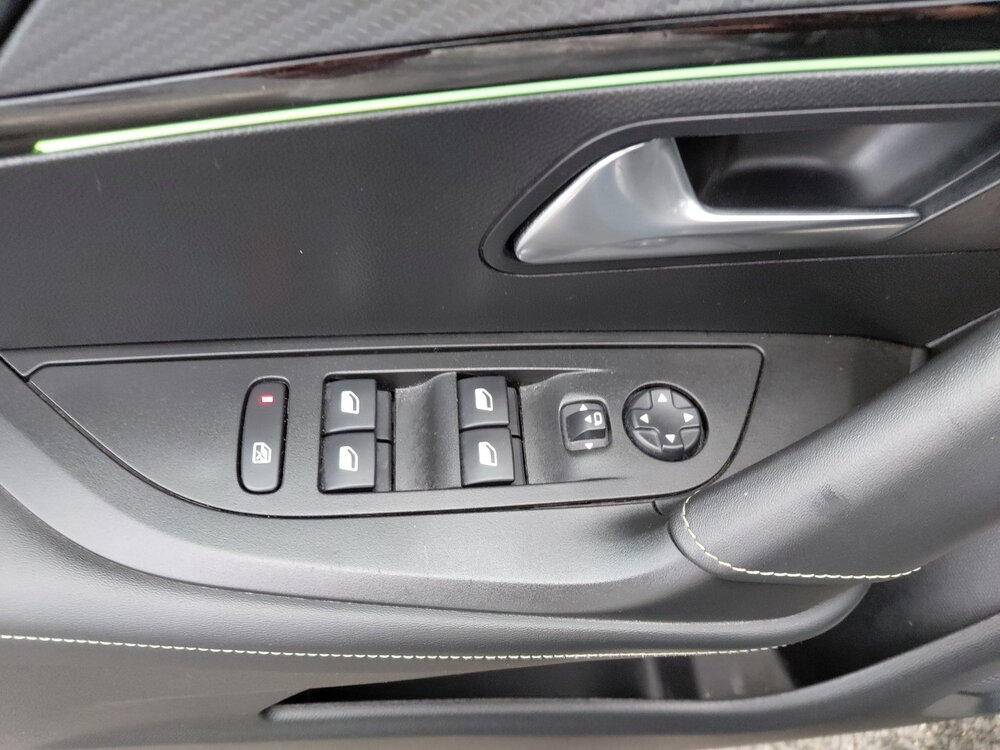 Occasion PEUGEOT 2008 2008 PureTech 130 S&S EAT8 - GT