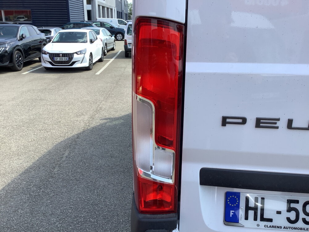 Occasion PEUGEOT Boxer BOXER FGN DIESEL 140 CH L2H2 3.3 T MANUELLE - ACTIVE