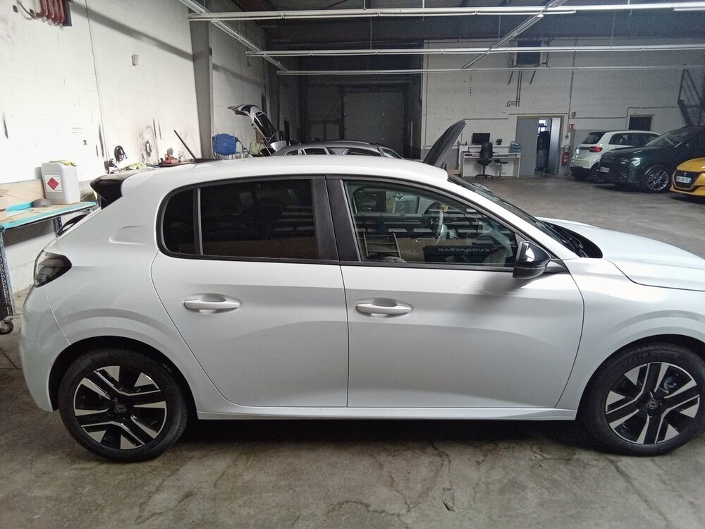Occasion PEUGEOT 208 208 Hybrid 110 ch e-DCS6 - Edition